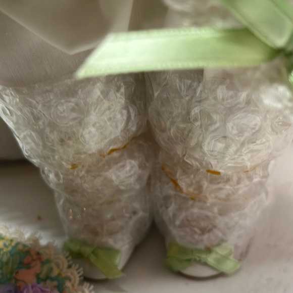 Dolly Dingle Doll Goebel Bette Bell Porcelain Musical NEW - Picture 6 of 9